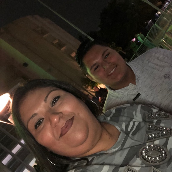 Meet your Posher, Alex - Picture 1 of 1